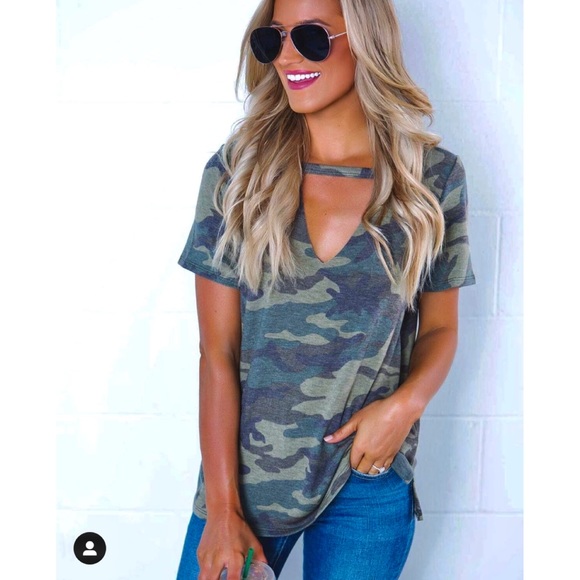 Tops - Cut Out Tee